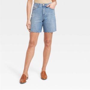 High Rise Vintage Straight Jean Shorts Size 4